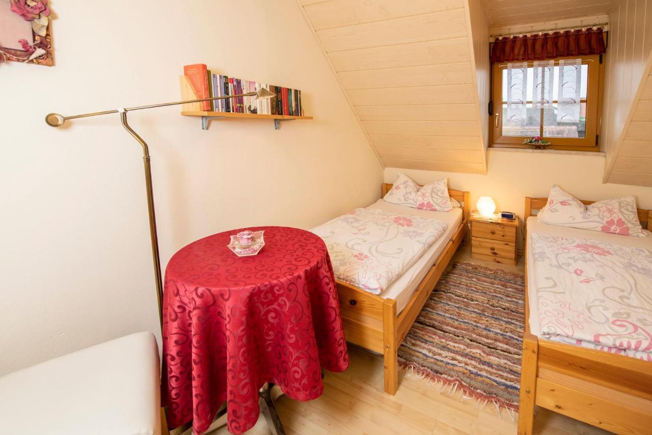 Ferienwohnung Forster Мусбах Екстериор снимка